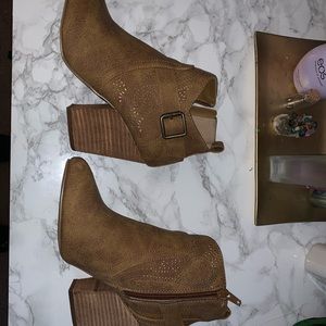 Ankle heel booties